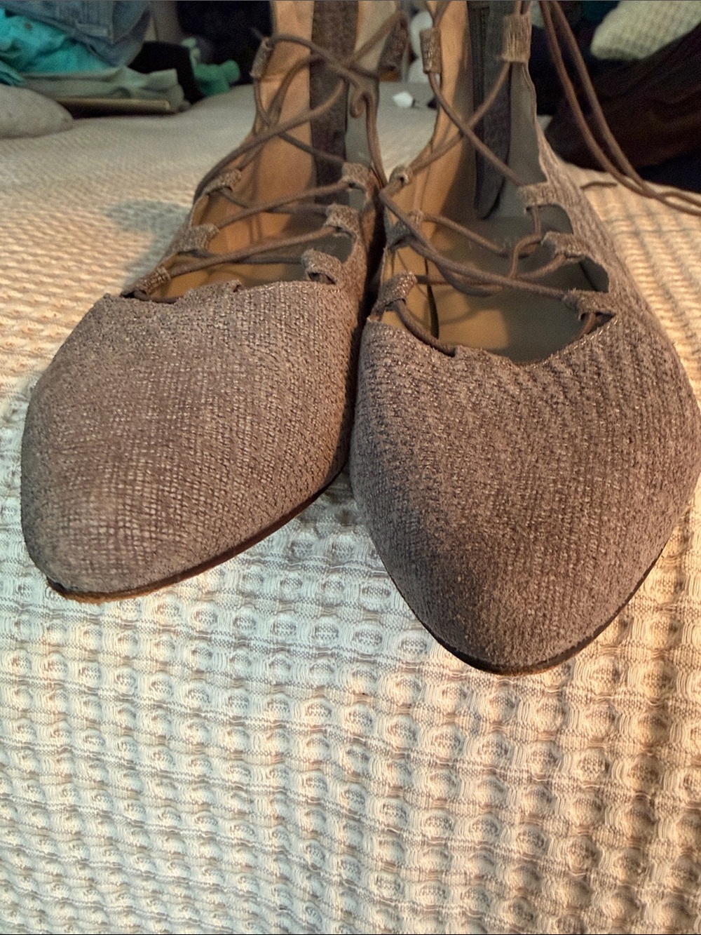 Eileen Fisher Gray Taupe Pointed Lace-Up Flats in size 7 - Picture 7 of 7